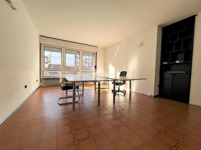 Apartament in {3}, Corso Michelangelo Buonarroti - Photo 1