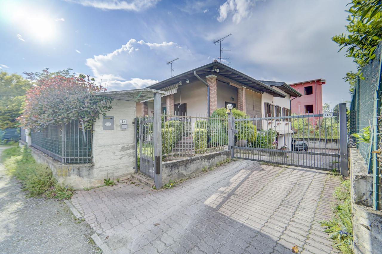 Villa a schiera in vendita a Castelletto Sopra Ticino