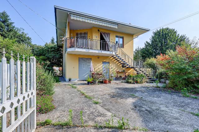 Mansion in Via Brughiera, Cascinetta, Varallo Pombia - Photo 1