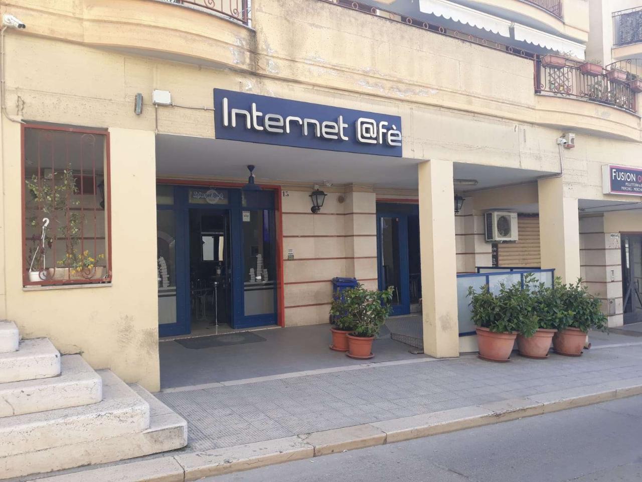 Bar in , Canosa Di Puglia, {3} - Foto 1