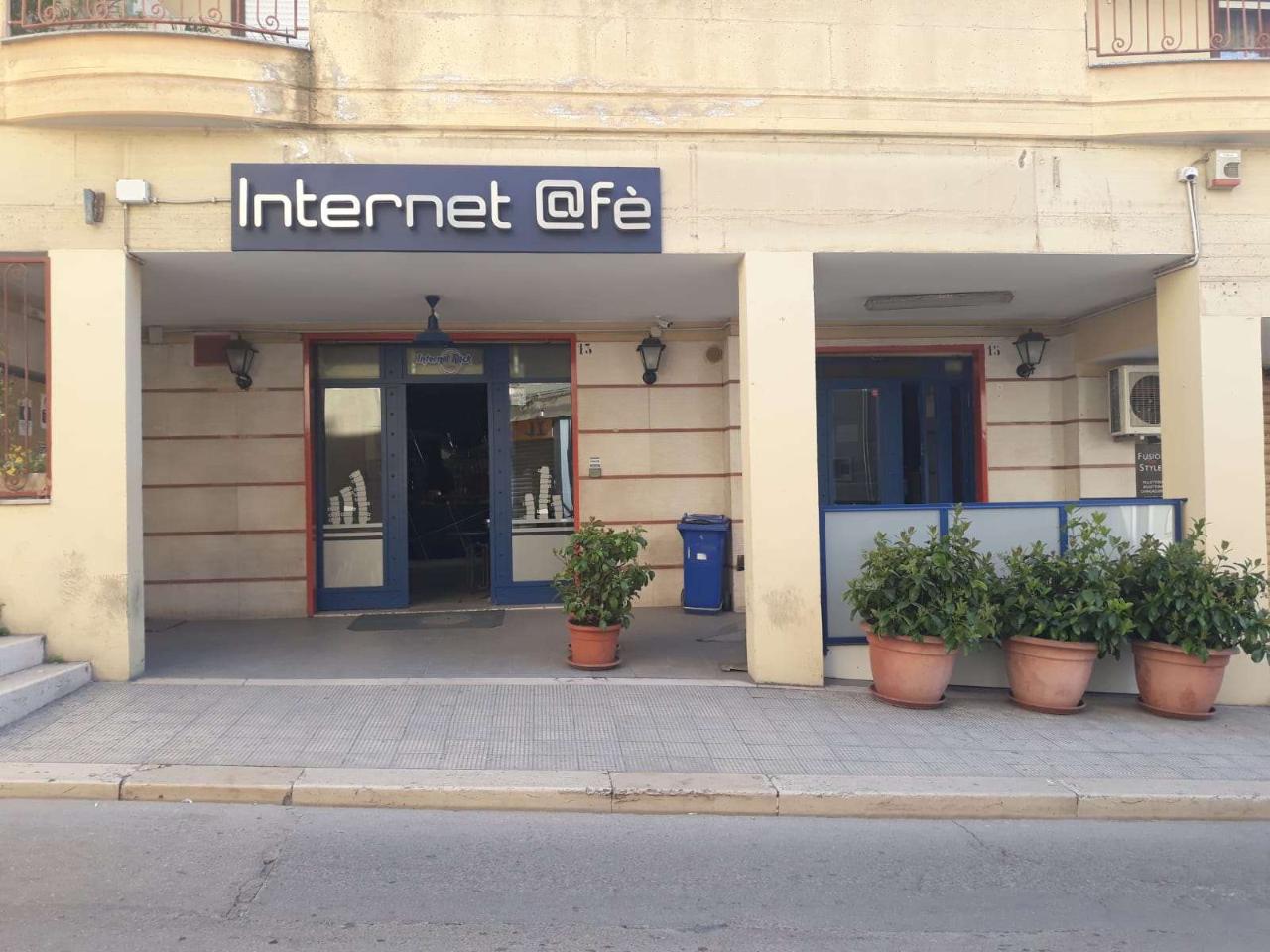 Bar in , Canosa Di Puglia, {3} - Foto 2