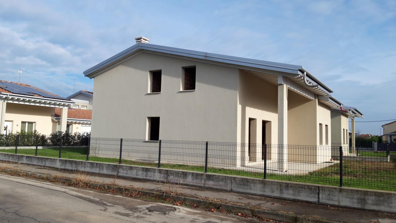 Casa indipendente in vendita a Rossano Veneto