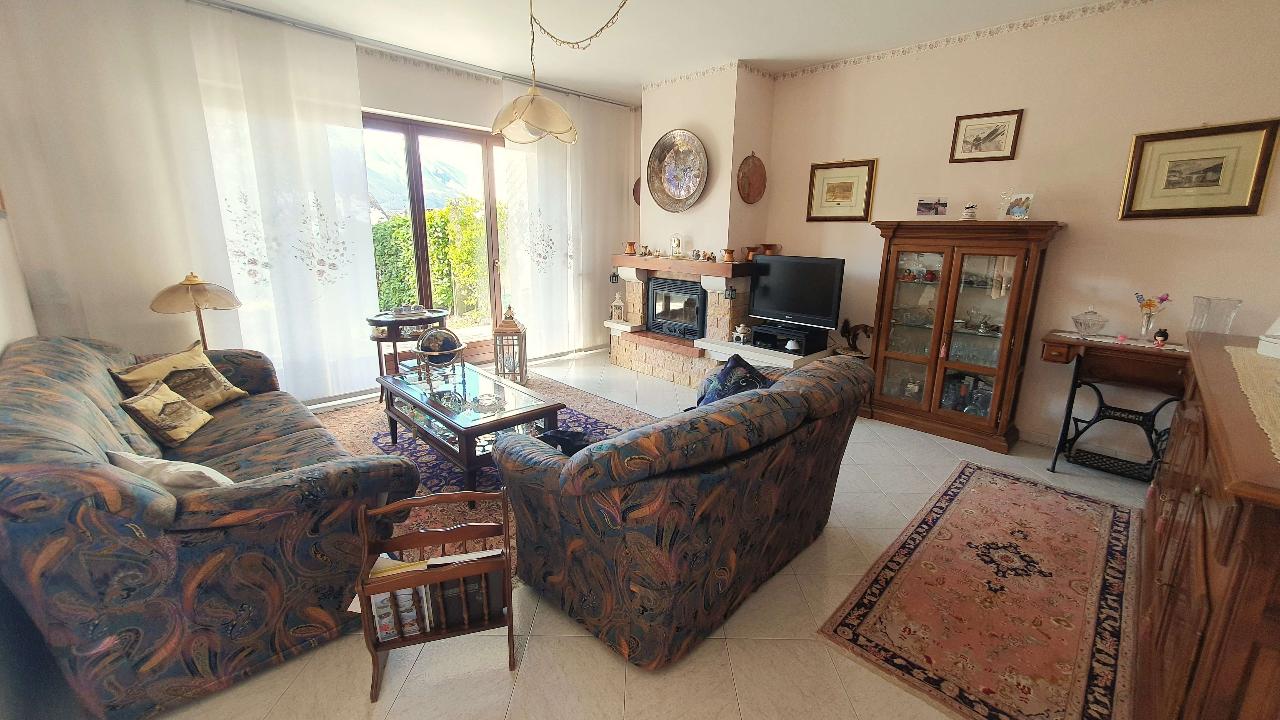 Villa a schiera in vendita a Masera
