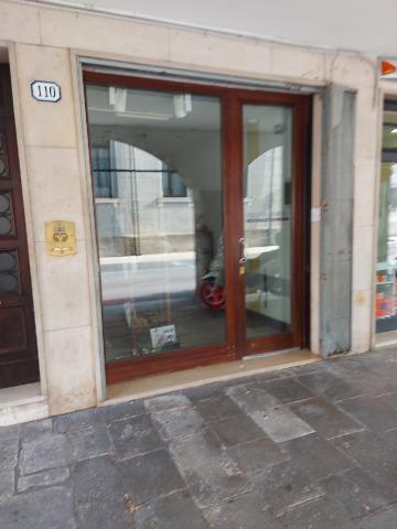 Shop in {3}, Via San Fermo - Photo 1