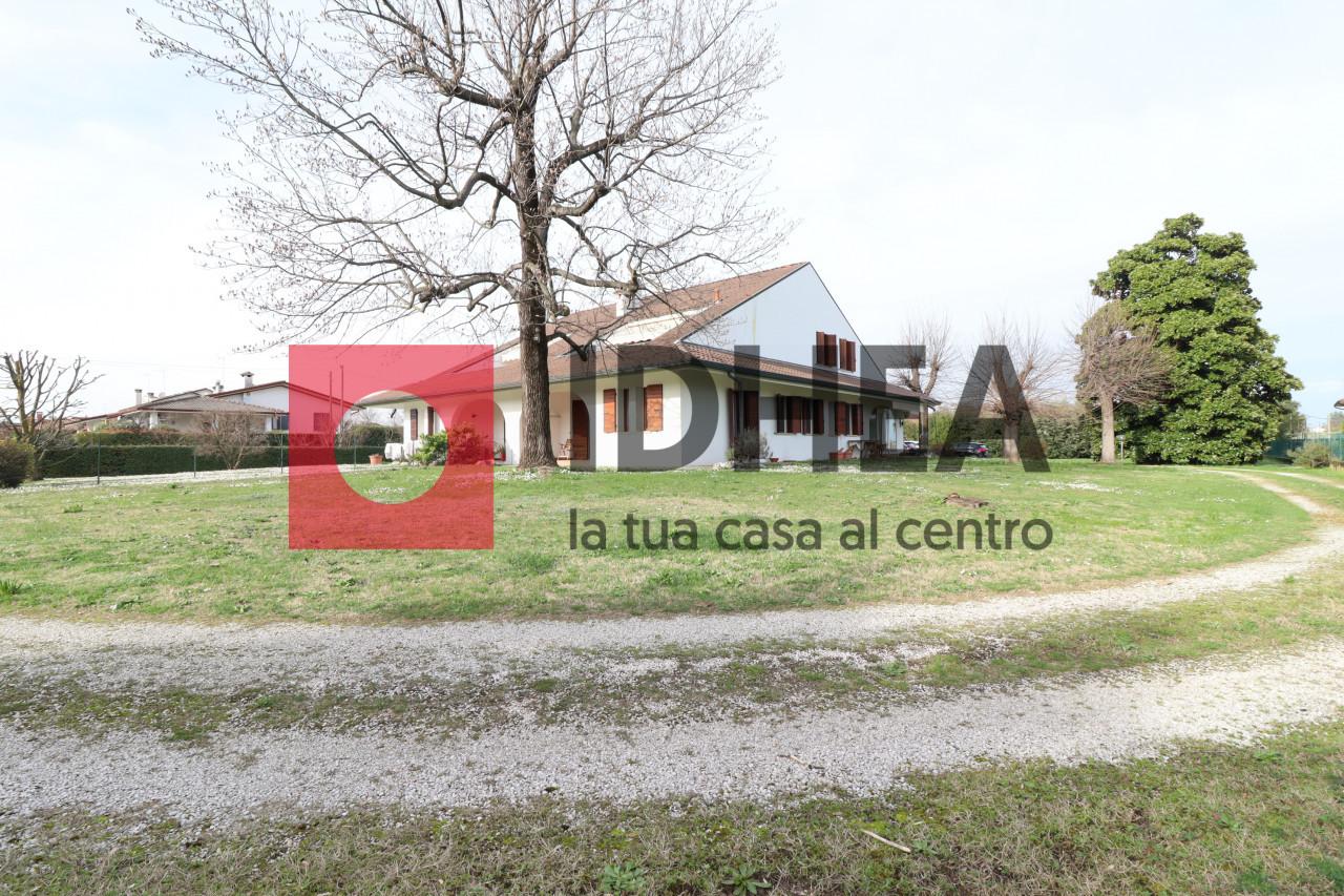 Villa in vendita a Ponzano Veneto
