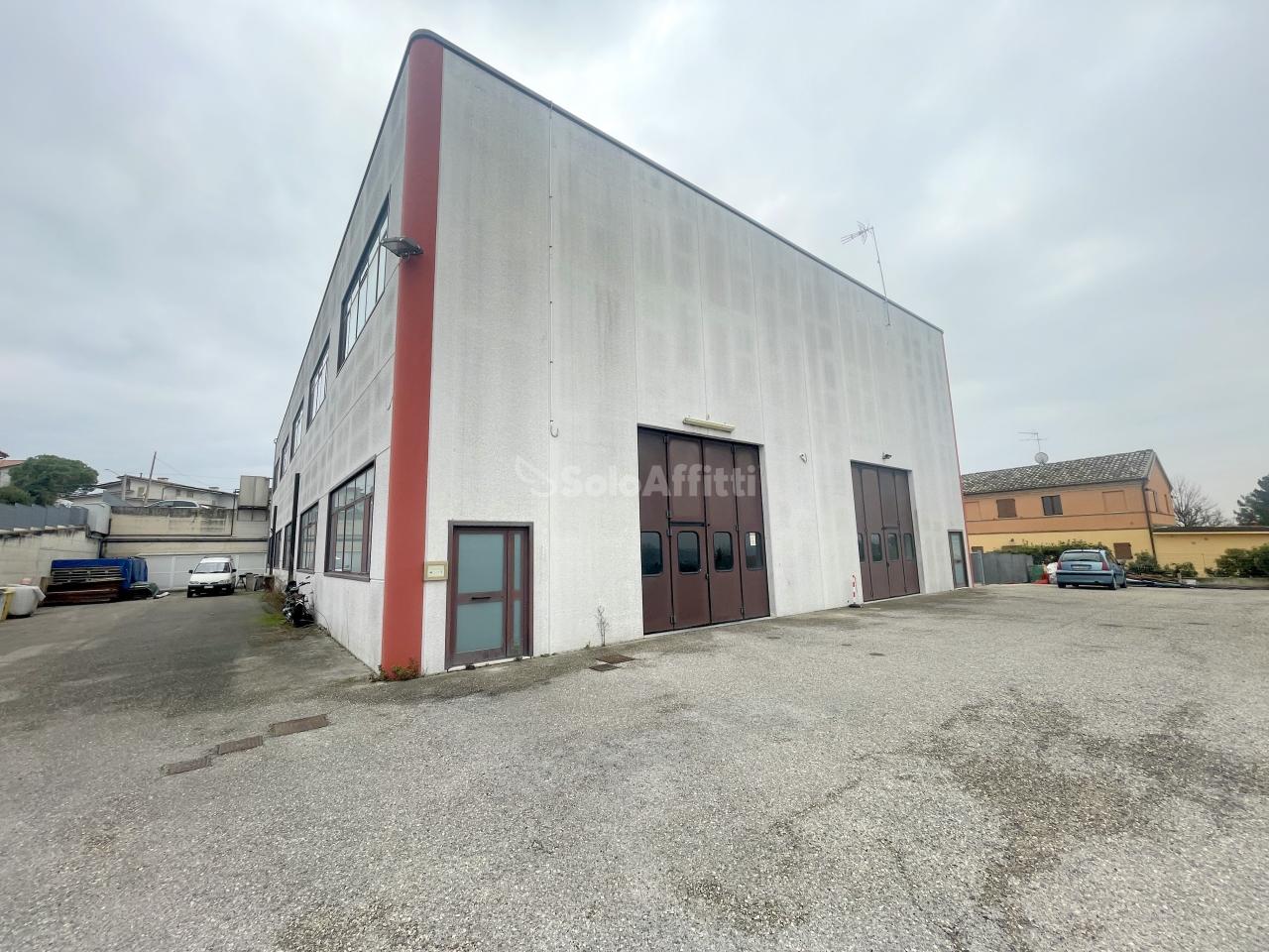 Laboratorio in , Osimo, {3} - Foto 2