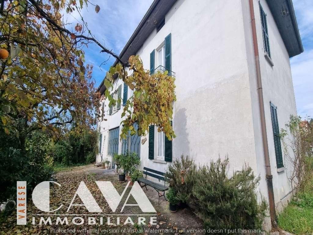 casa indipendente in vendita a Varese in zona Cartabbia