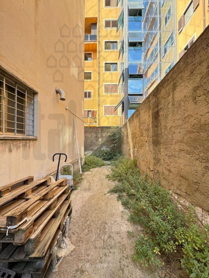 Palazzina commerciale in Via Cappellini N. 17, Messina, {3} - Foto 2