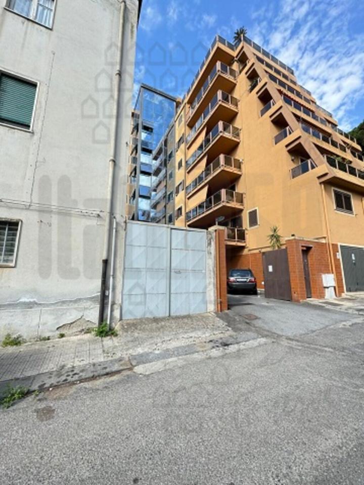 Palazzina commerciale in Via Cappellini N. 17, Messina, {3} - Foto 1