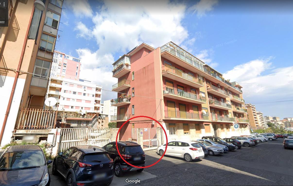 Locale commerciale in , Catania, {3} - Foto 1