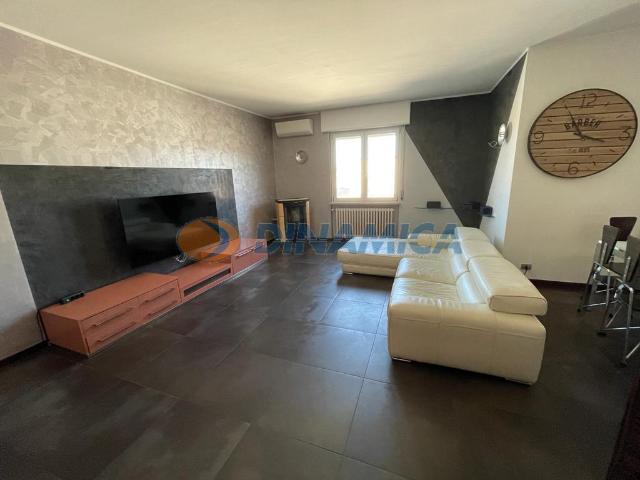 Dreizimmerwohnung in Via Strada Statale Briantea 28, Palazzago - Foto 1