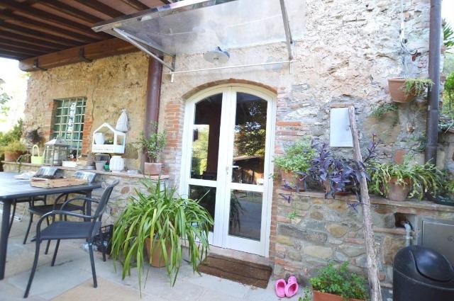 Country house or cottage in Ramonte 55100, Lucca - Photo 1