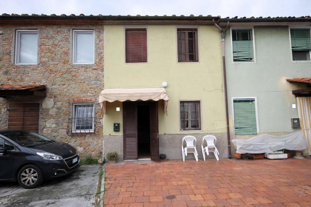 Attached house in a delle Sane Vecchie 76, Capannori - Photo 1