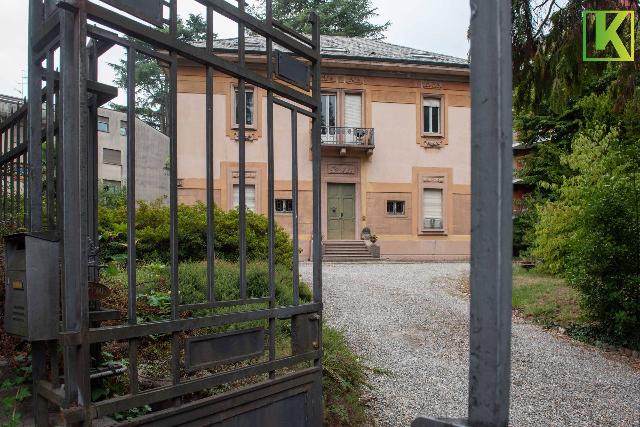 Vierzimmerwohnung in Via Bernardino Castelli 5, Varese - Foto 1