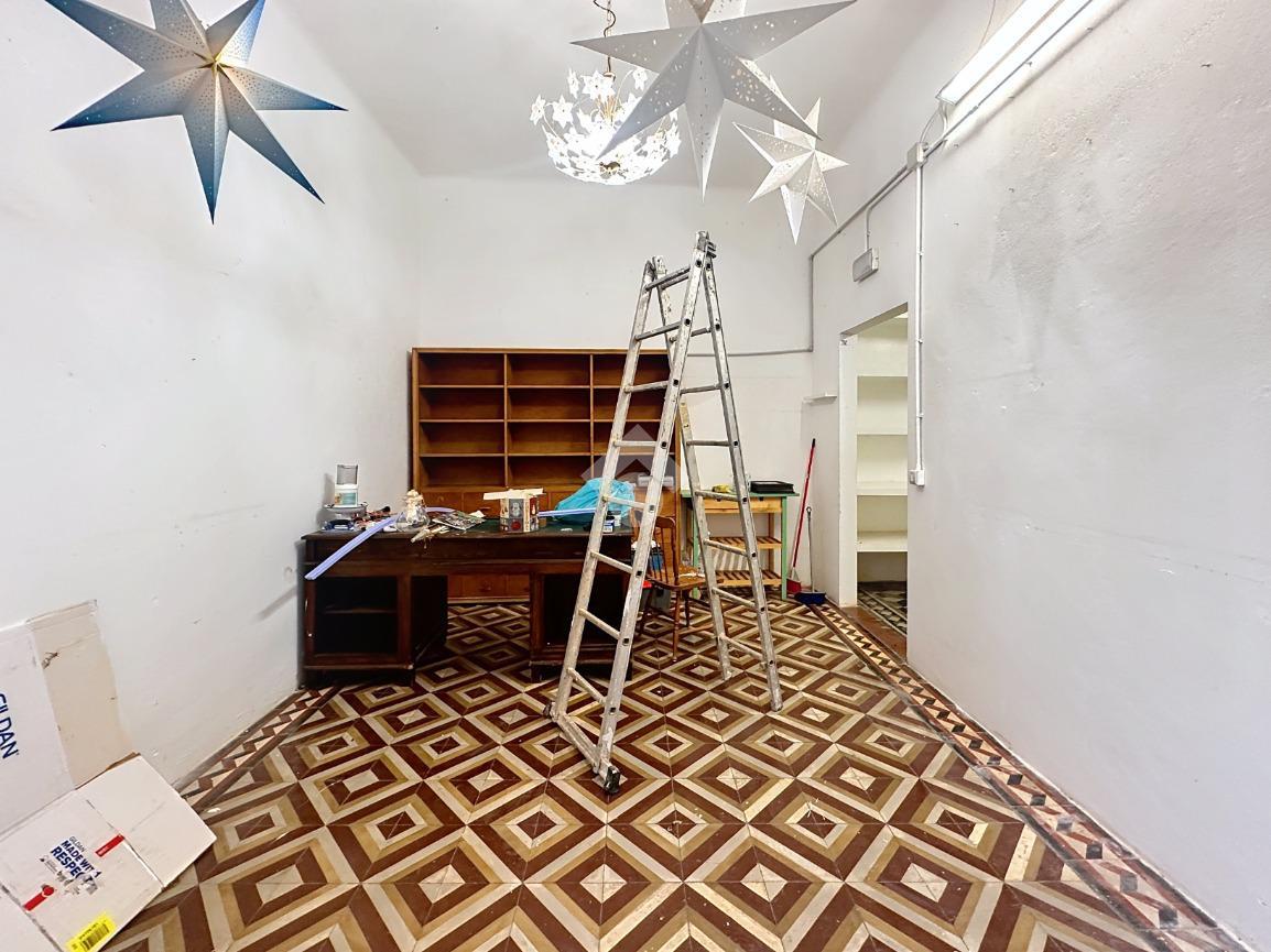 Negozio in Via Mayer 31, Livorno, {3} - Foto 2