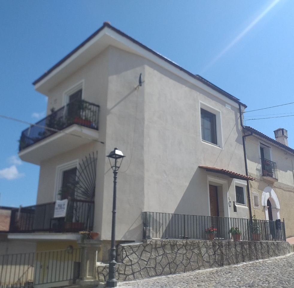 Casa indipendente in vendita a Rovito