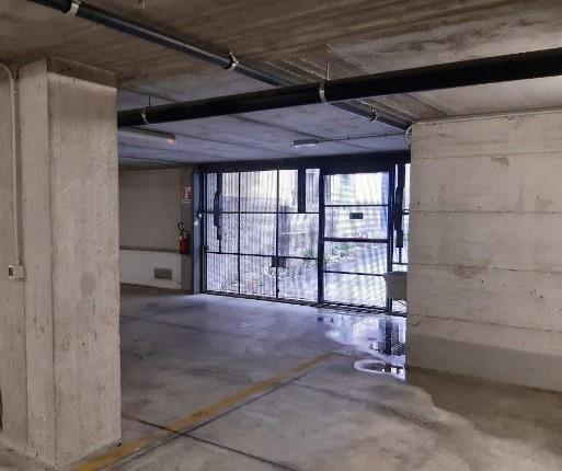Parcheggio chiuso in Via Giulio della Torre 84, La Spezia - Foto 1