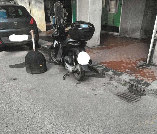 Parcheggio in Via Luigi Gherzi Snc, Genova - Foto 1