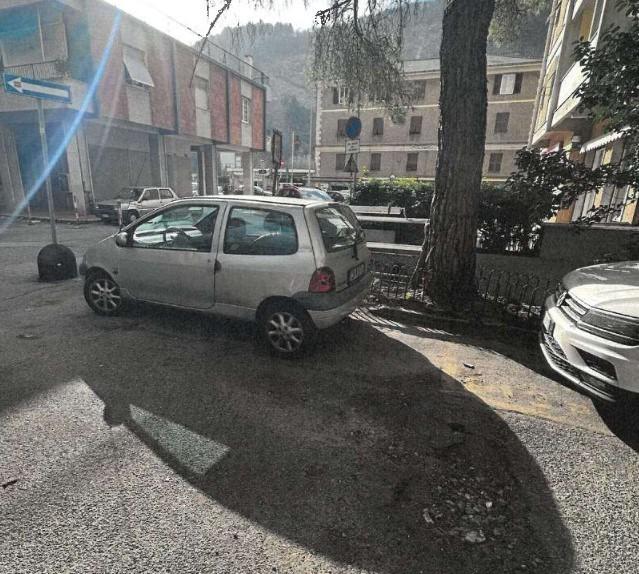Parcheggio in Via Luigi Gherzi Snc, Genova - Foto 1