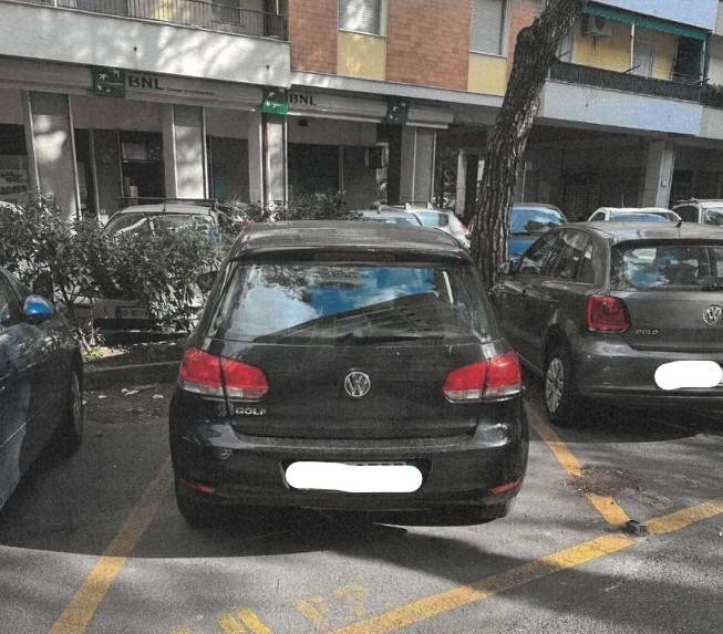Parcheggio in Via Luigi Gherzi Snc, Genova - Foto 1