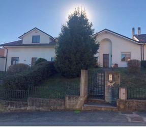 Villa in vendita a Roletto