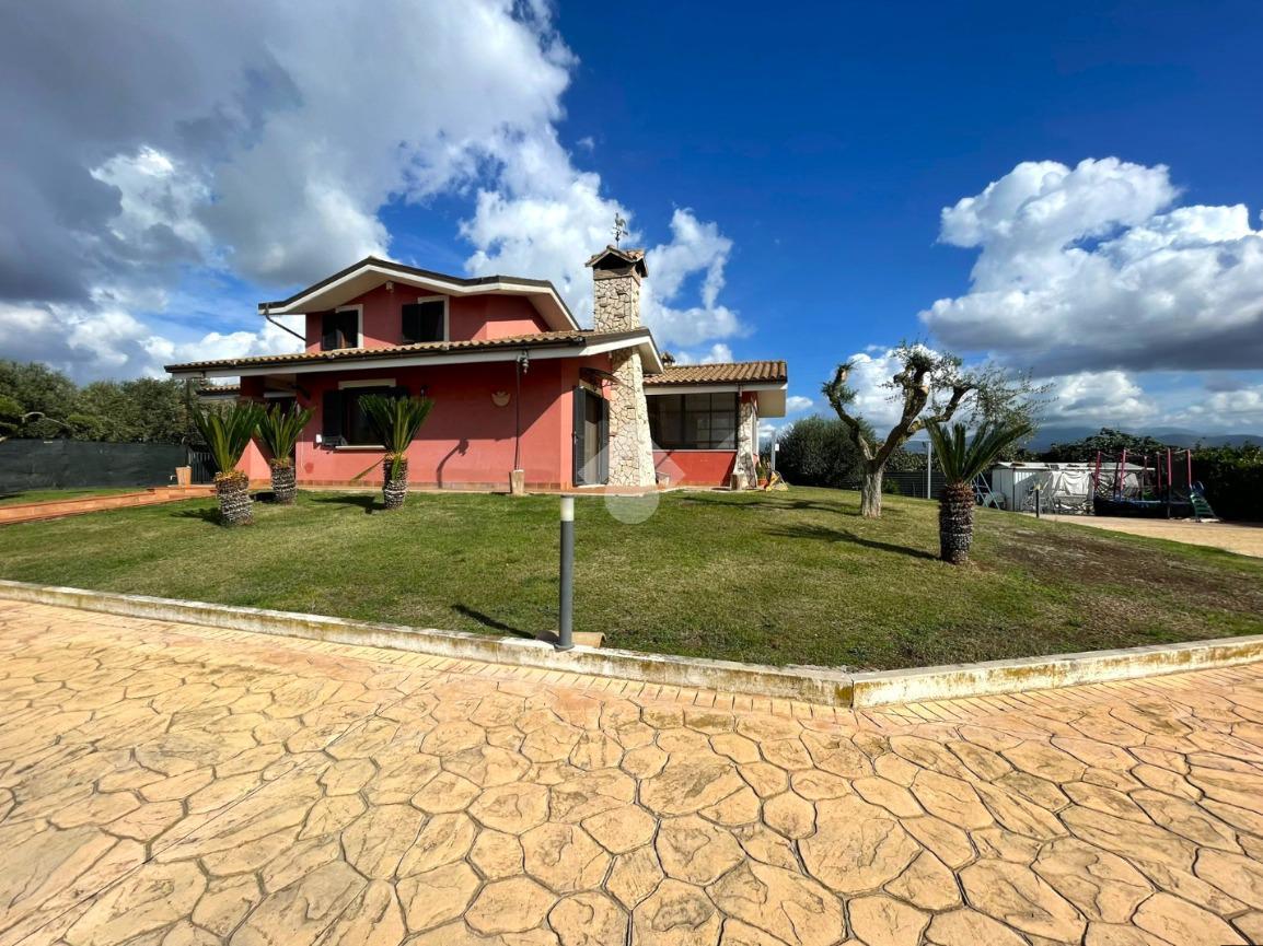 Villa in vendita a Cisterna Di Latina