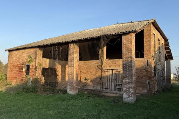 Magazzino in Via Carlo Cattaneo 11, Voghiera, {3} - Foto 1
