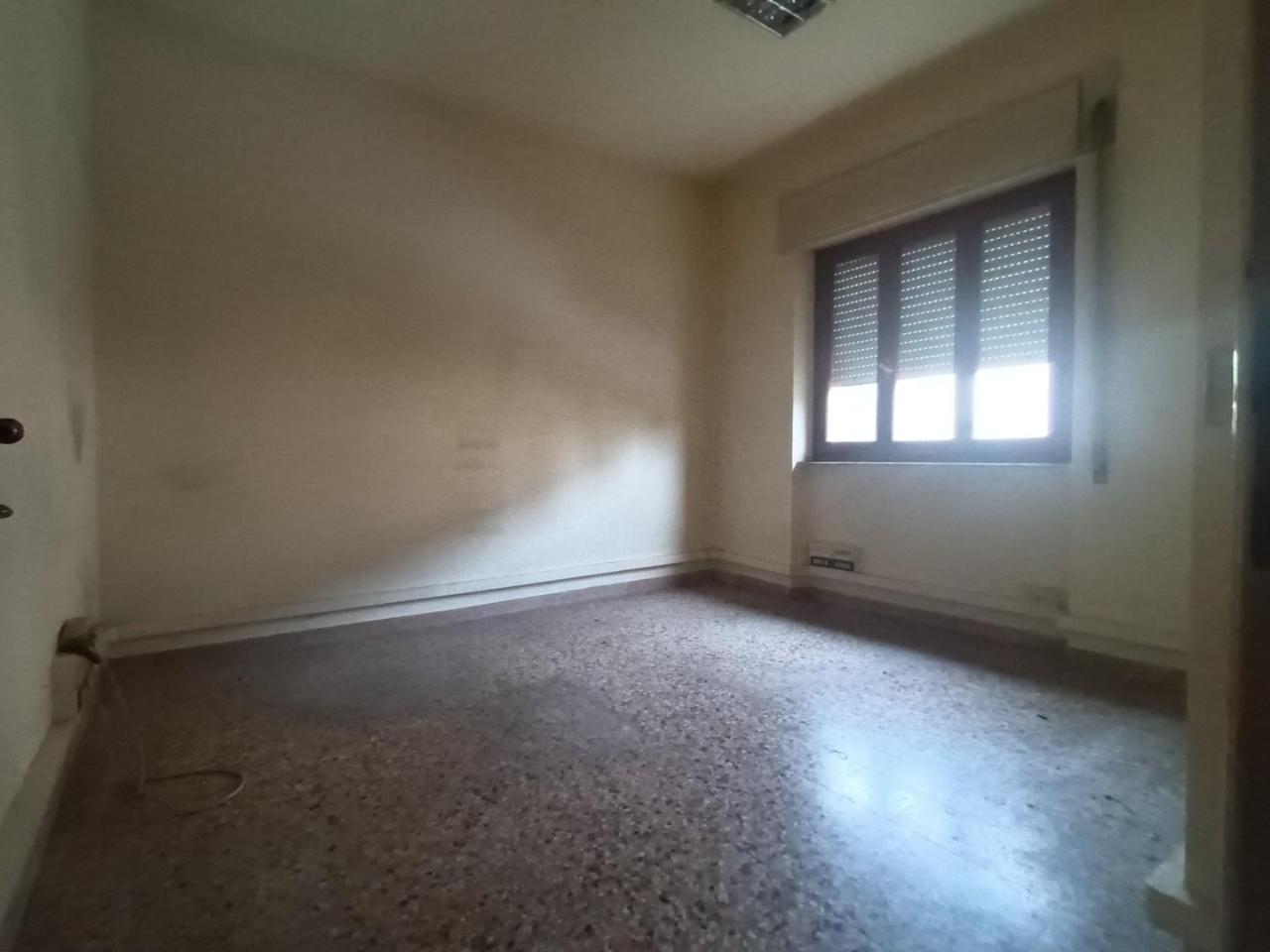 Ufficio in , Lucca, {3} - Foto 2