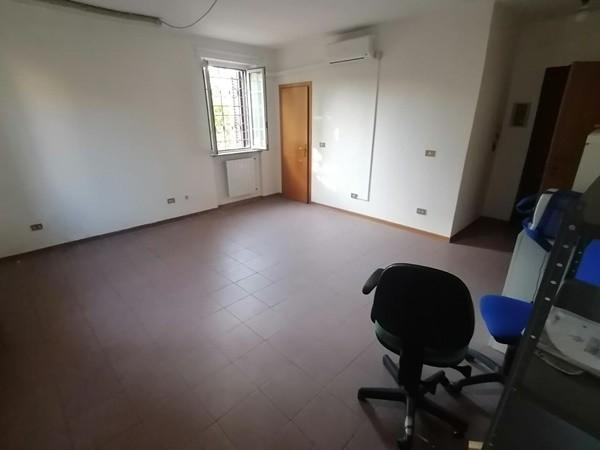 Ufficio in , Lucca, {3} - Foto 1