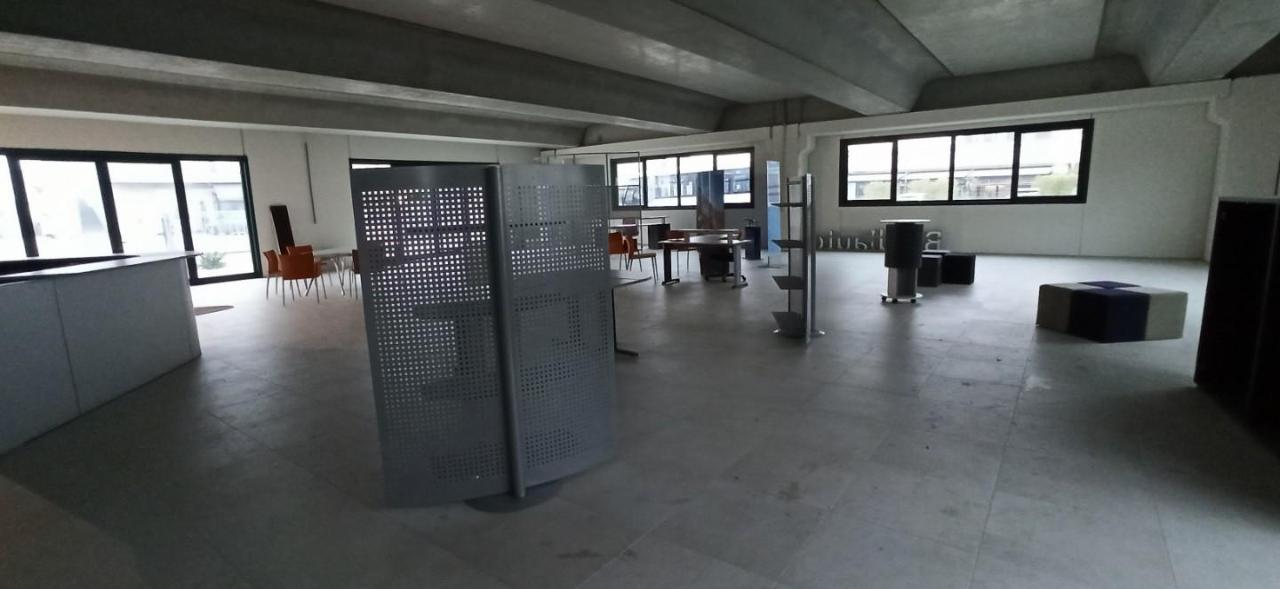Laboratorio in , Lucca, {3} - Foto 1