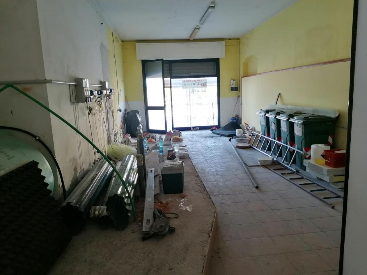 Laboratorio in , Lucca, {3} - Foto 2