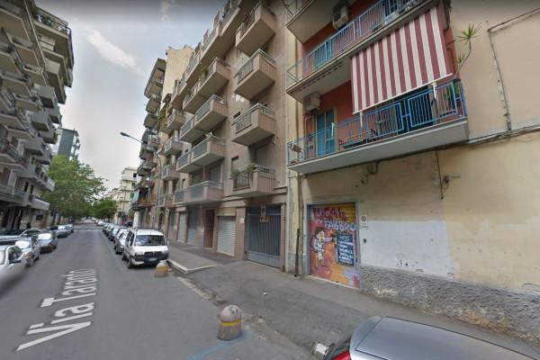 Negozio in Via Taranto, Foggia, {3} - Foto 1