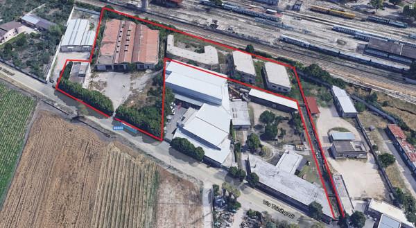 Capannone in Via Trinitapoli, Foggia, {3} - Foto 1