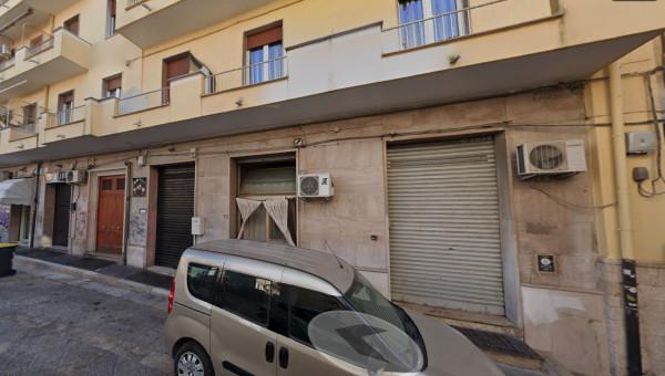 Negozio in Vico San Giuseppe 8, Foggia, {3} - Foto 1