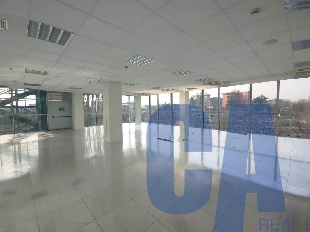 Ufficio in Via Venticinque Aprile, San Donato Milanese, {3} - Foto 1