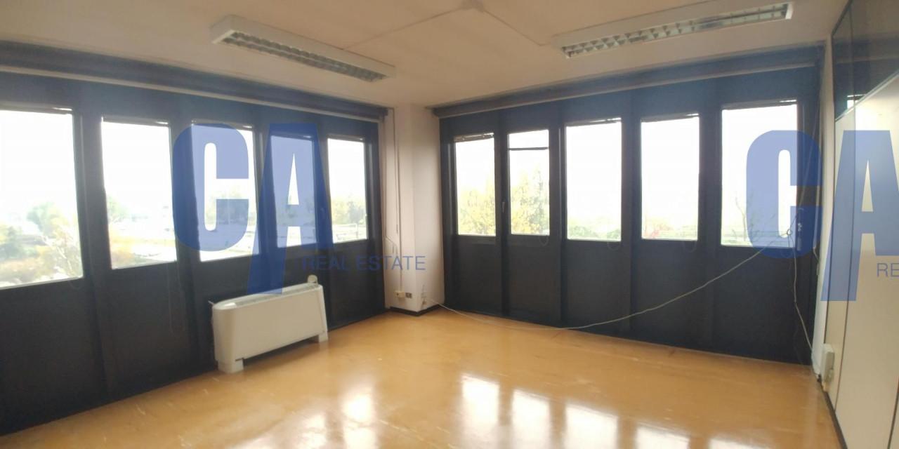 Ufficio in Via di Vittorio G., Segrate, {3} - Foto 1