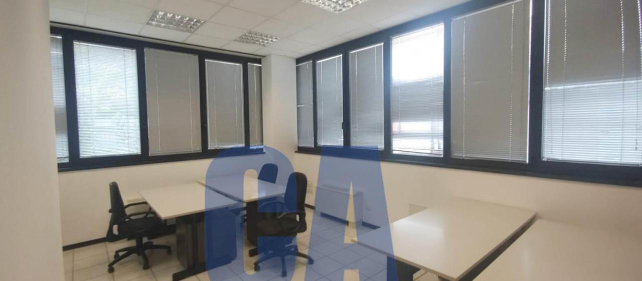 Ufficio in Via Burona, Vimodrone, {3} - Foto 1