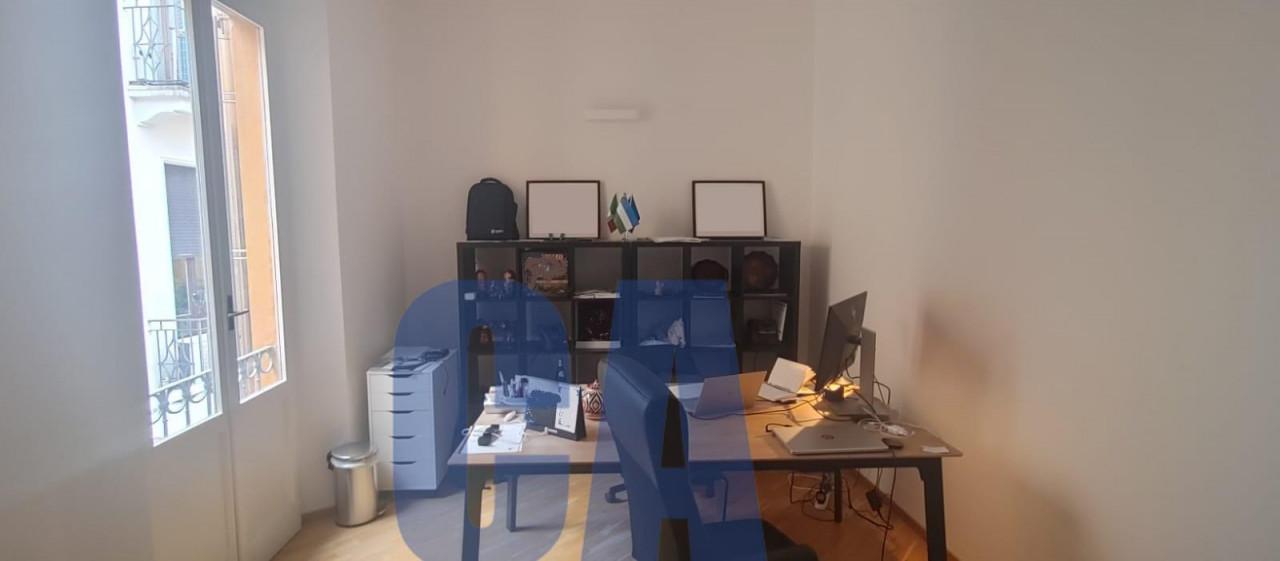 Ufficio in Largo Augusto, Milano, {3} - Foto 1