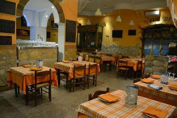Ristorante in Piazza S. Pietro 1, Frascati, {3} - Foto 1