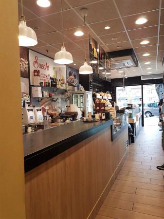 Bar in Piazza di Cinecittà, Roma, {3} - Foto 2