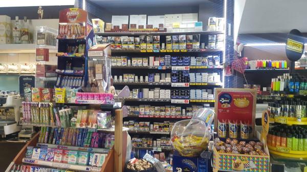 Tabaccheria in Via Tuscolana 2126, Roma, {3} - Foto 1