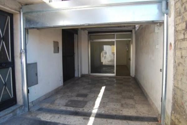 Negozio in Via del Ponte del Sette Miglia 15, Roma, {3} - Foto 1