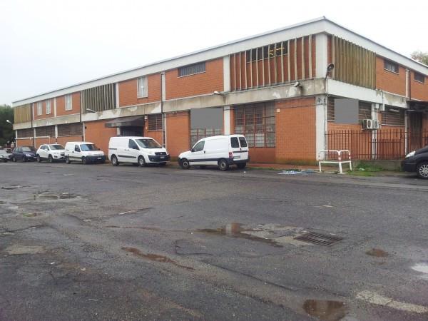 Capannone in Via Bernardino Alimena 1, Roma, {3} - Foto 1