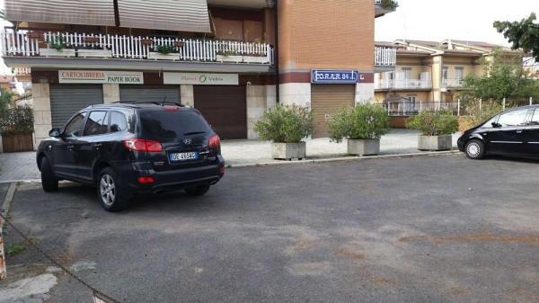 Negozio in Viale John Fitzgerald Kennedy 51, Ciampino, {3} - Foto 2
