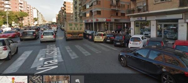 Negozio in Via Tuscolana 291, Roma, {3} - Foto 1