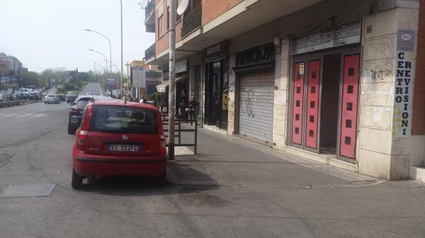Negozio in Via Tuscolana 691, Roma, {3} - Foto 1