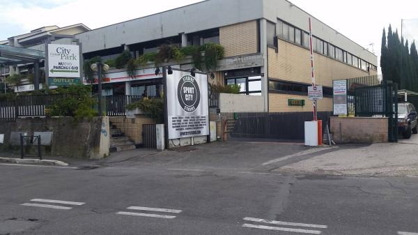 Negozio in Viale Cortina d'Ampezzo 370, Roma, {3} - Foto 1