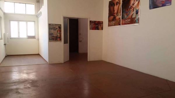 Negozio in Via Pietro Crostarosa 1, Roma, {3} - Planimetria 1