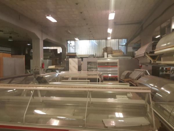 Capannone in Via Anagnina 7, Roma, {3} - Foto 1