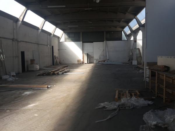 Capannone in Circonvallazione Orientale 4506, Roma, {3} - Foto 1